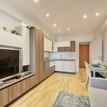 Life, Mico - Terrazza, Comfort E Apartment